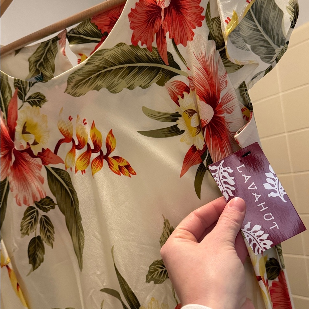 🌺 NWT Women’s Lava Hut Cloud Cream XOXO Tropical Floral Hawaiian Midi Dress 🌺 - Picture 5 of 7